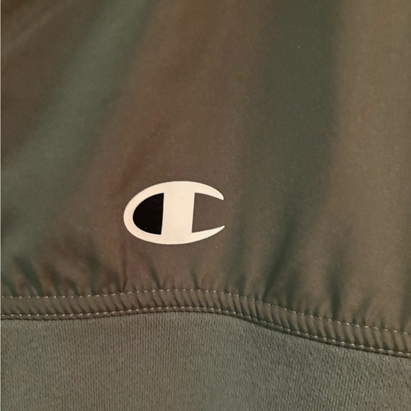 Champion hoodie - Picture 3 of 4